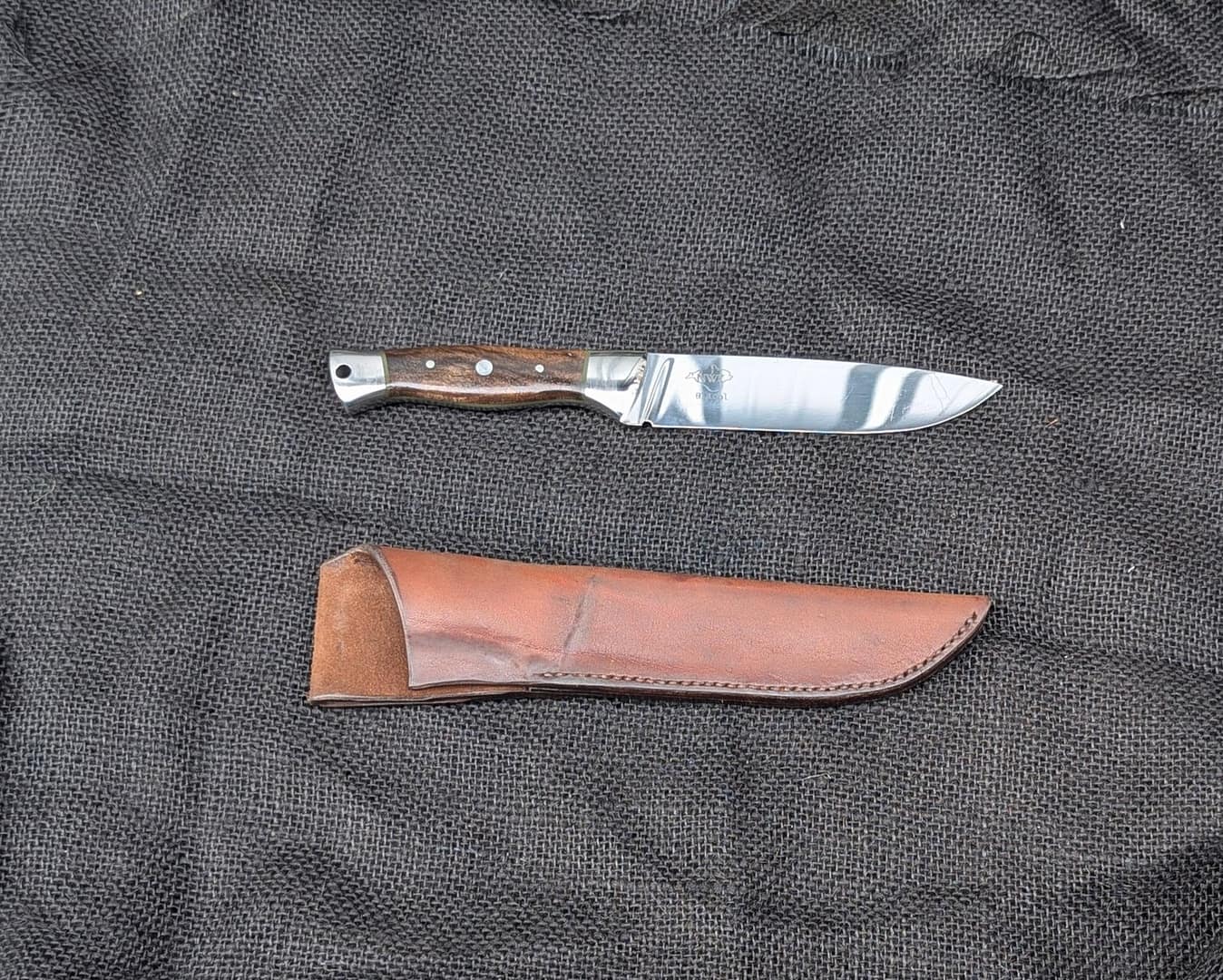 Sheath knife in 01 Tool steel