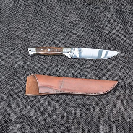 Sheath knife in 01 Tool steel
